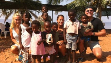Dr. Sieper von All Dente hat Kinder in Sambia behandelt.