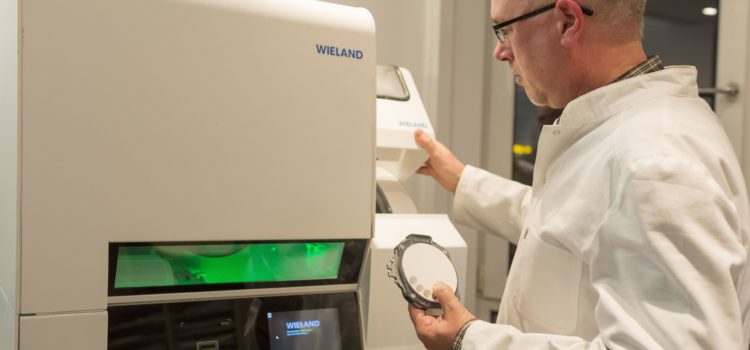 Modernes Cerec-Verfahren in der Zahnklinik All Dente.